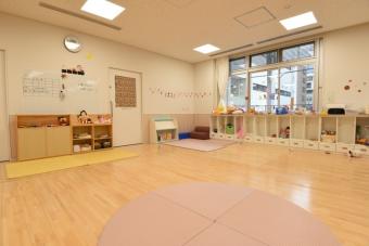港区 一時預かり・子育てひろば「あっぴぃ西麻布」